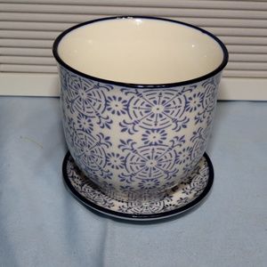 Liberte Cup/Saucer Vase
